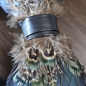 Feathered Bowtie